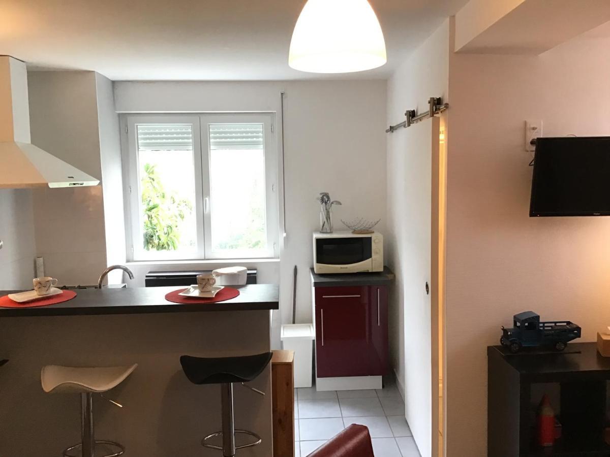 La Tour Des Quatre Chemins Apartment Грама Екстериор снимка