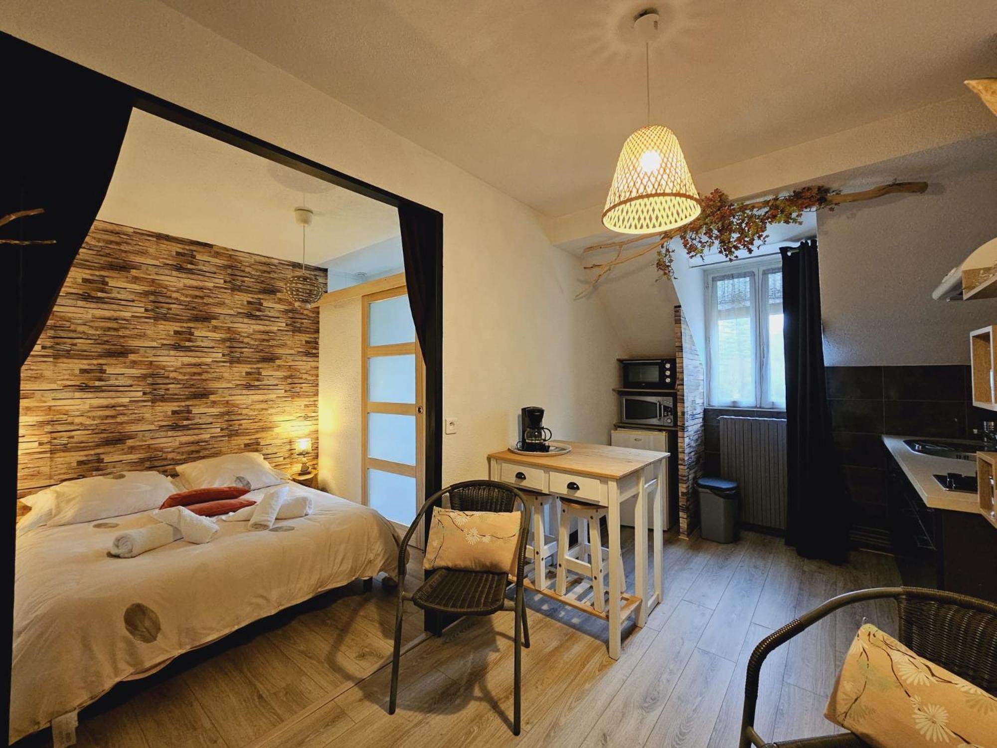 La Tour Des Quatre Chemins Apartment Грама Екстериор снимка