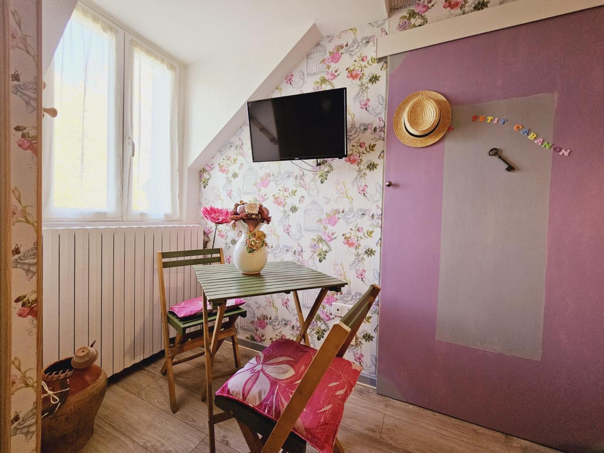 La Tour Des Quatre Chemins Apartment Грама Екстериор снимка